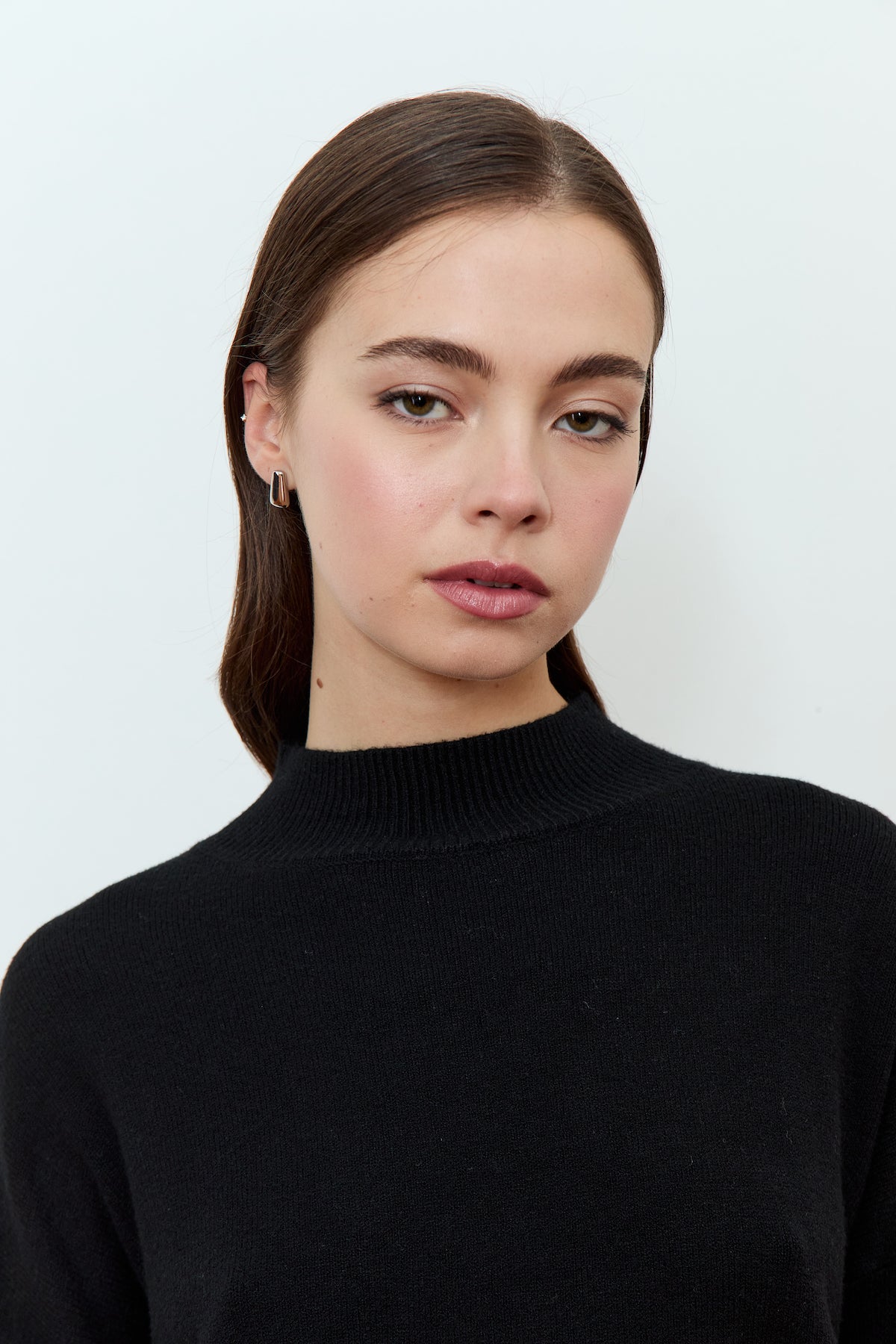STEELY SWEATER