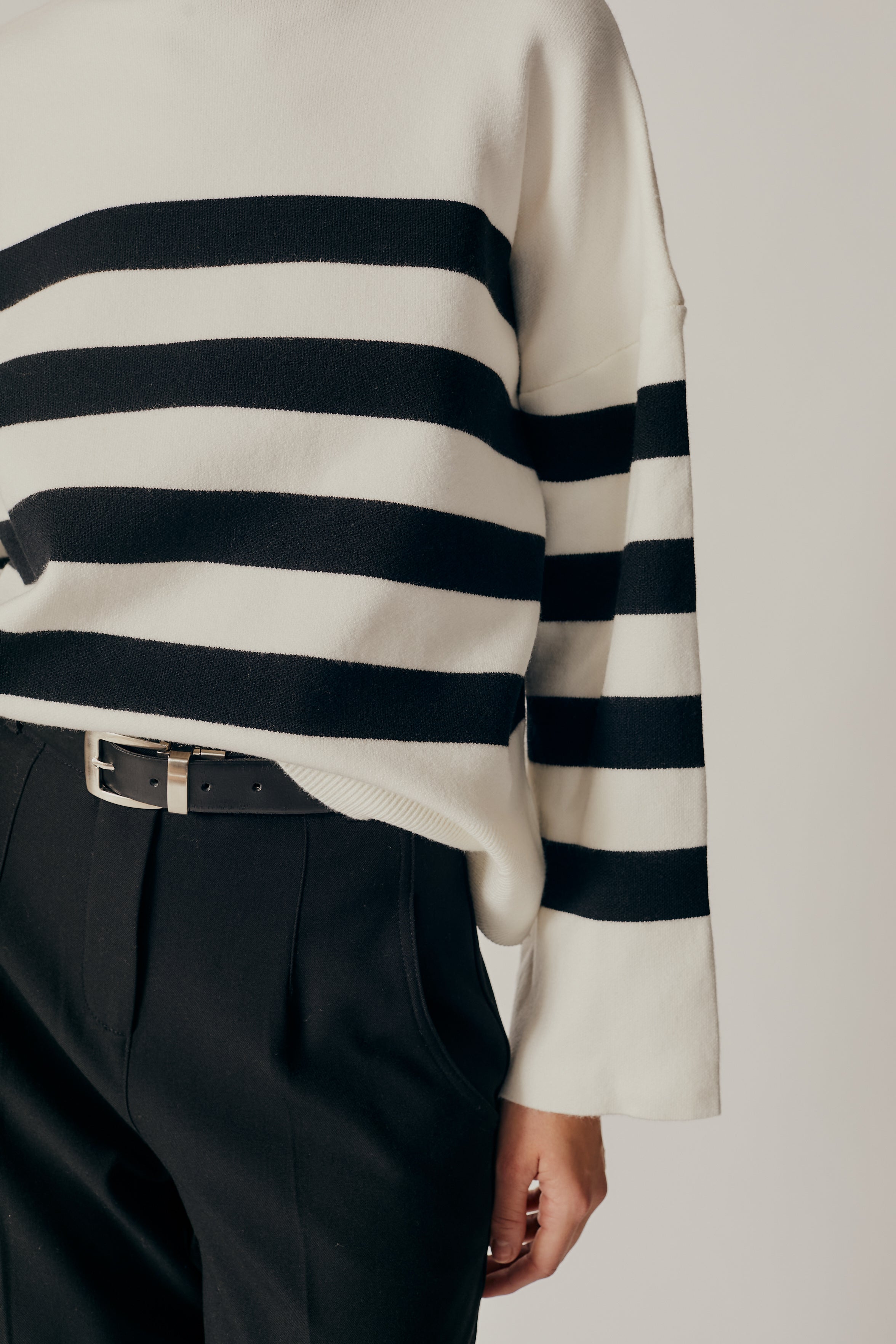 CLIVIA STRIPED TURTLENECK SWEATER
