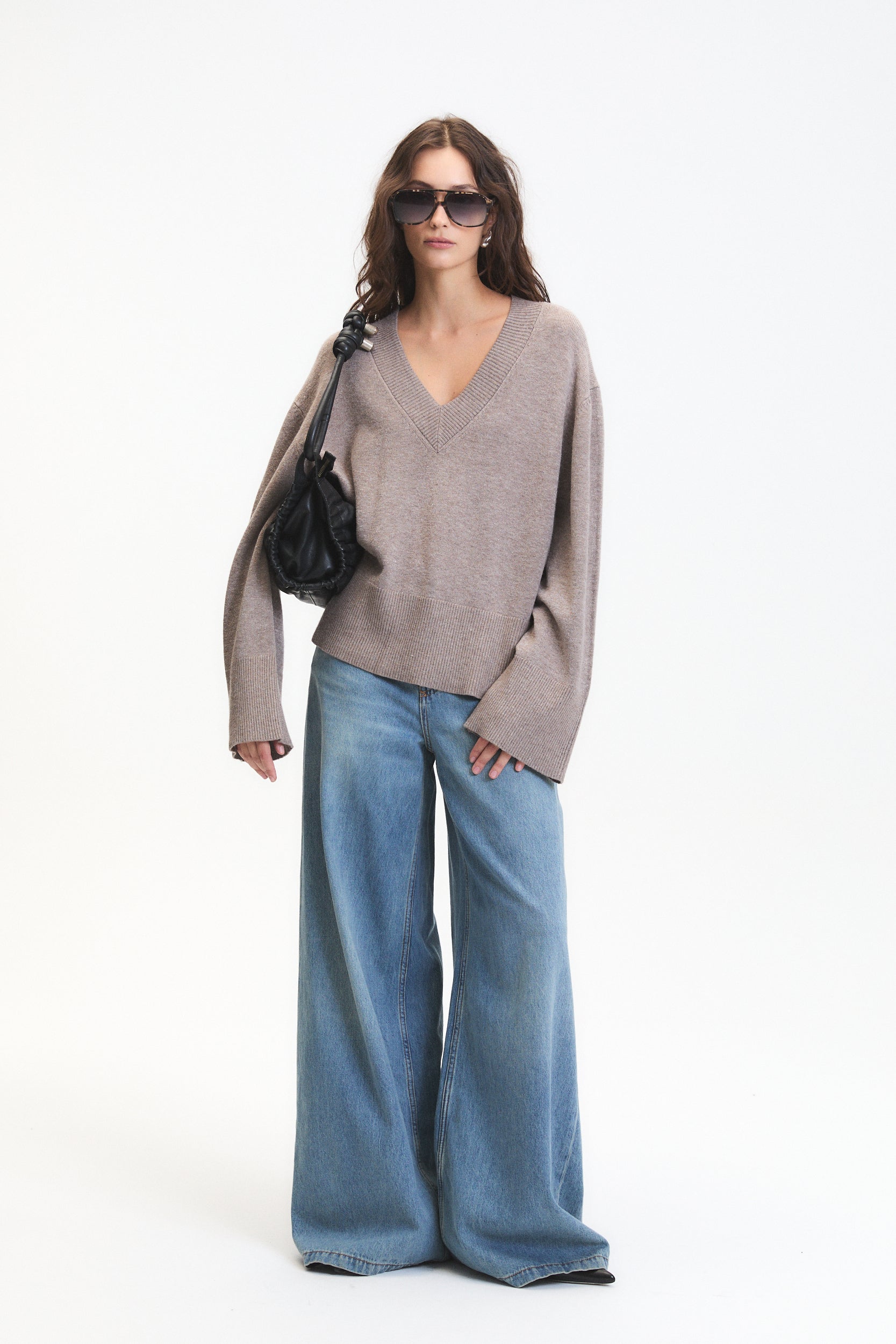 アメリヴィンテージ　VCUT HIGH NECK TOP UND HIGH NECK BUTTON KNIT TOP