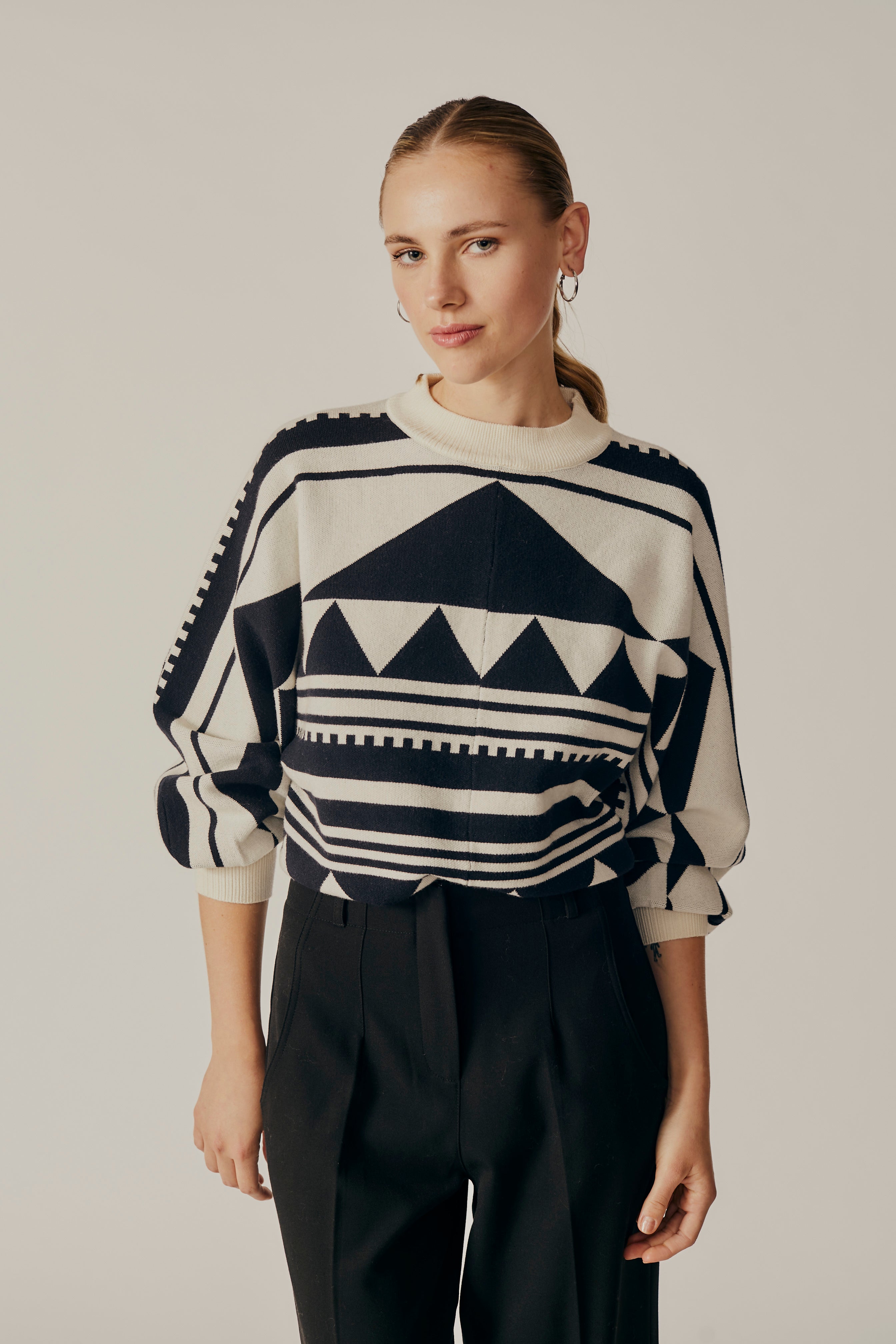 DIANTHUS COLORBLOCK SWEATER