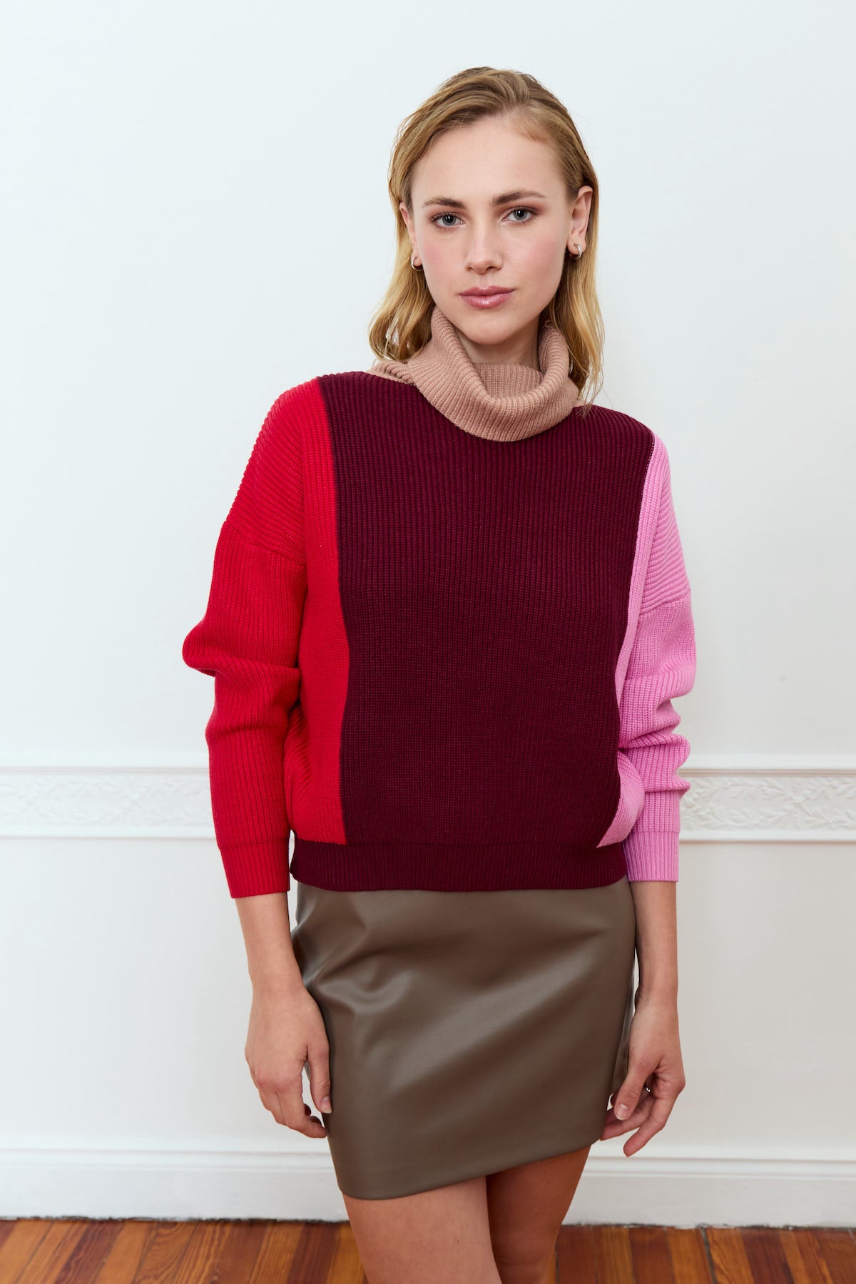 GARDENIA COLOR BLOCK SWEATER