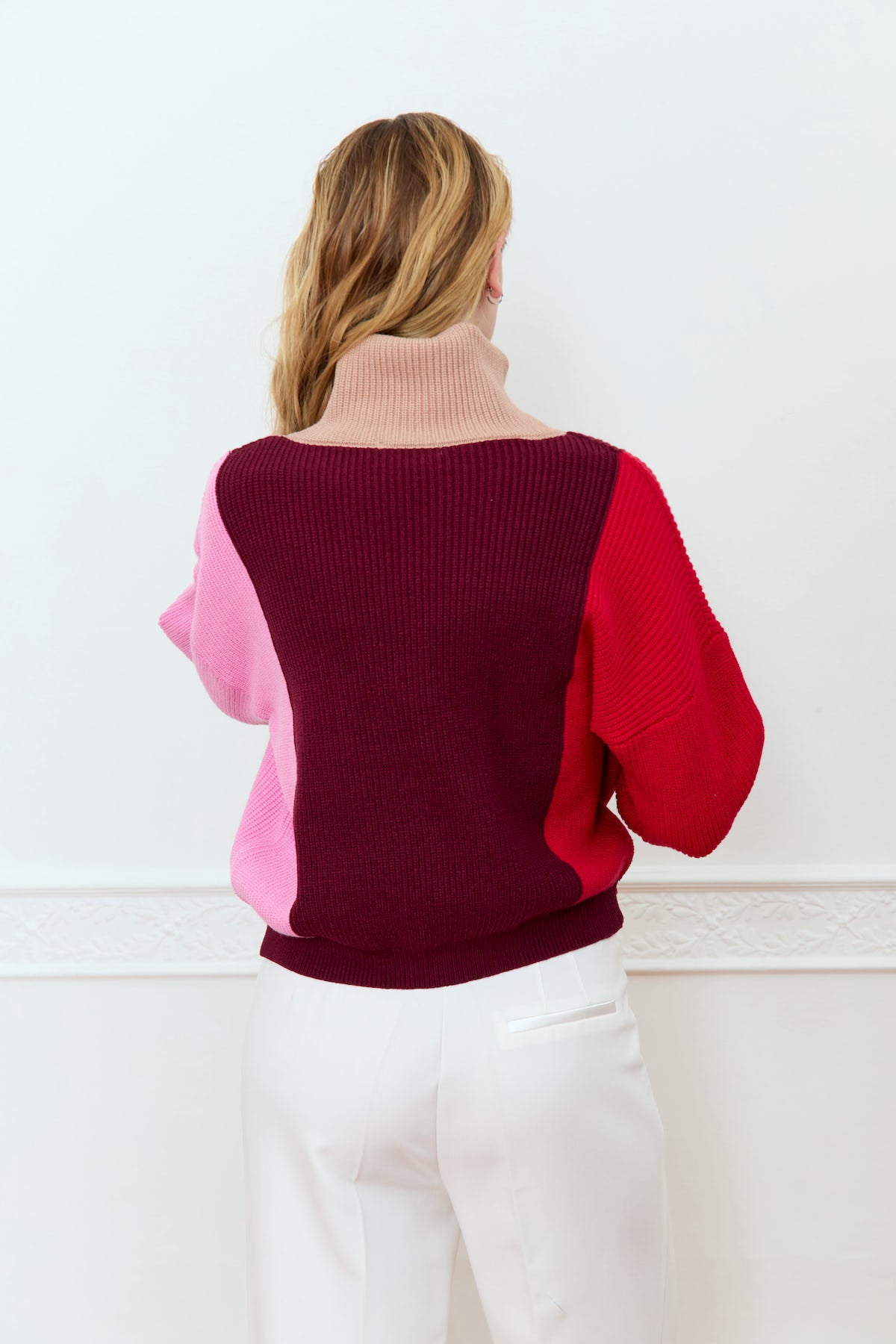 GARDENIA COLOR BLOCK SWEATER