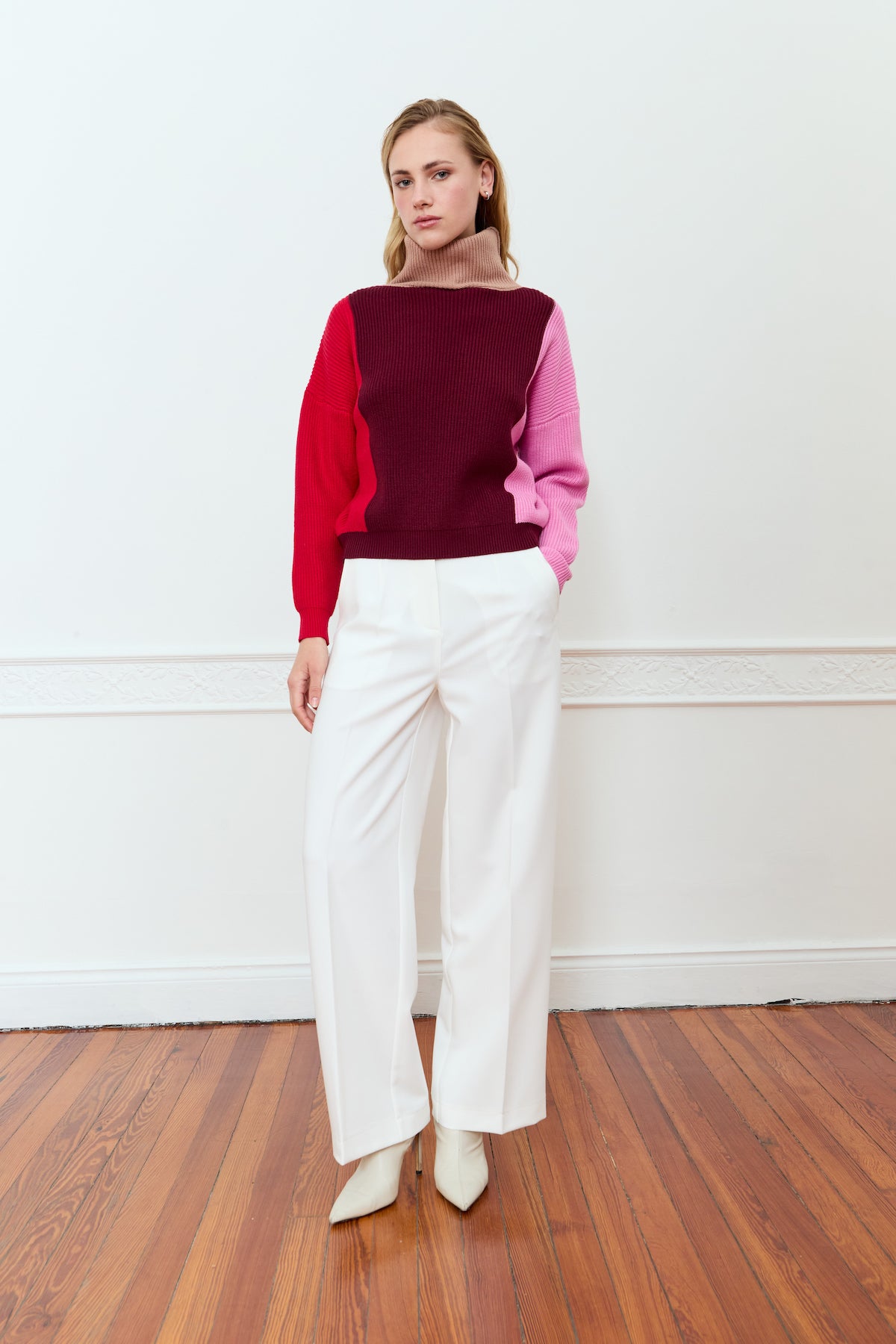 GARDENIA COLOR BLOCK SWEATER